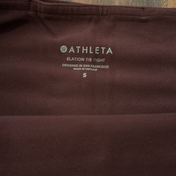 Athleta Burgundy Leopard Print Elation Abstract 7/8 Gym Fitness Leggings Size S - Picture 6 of 11